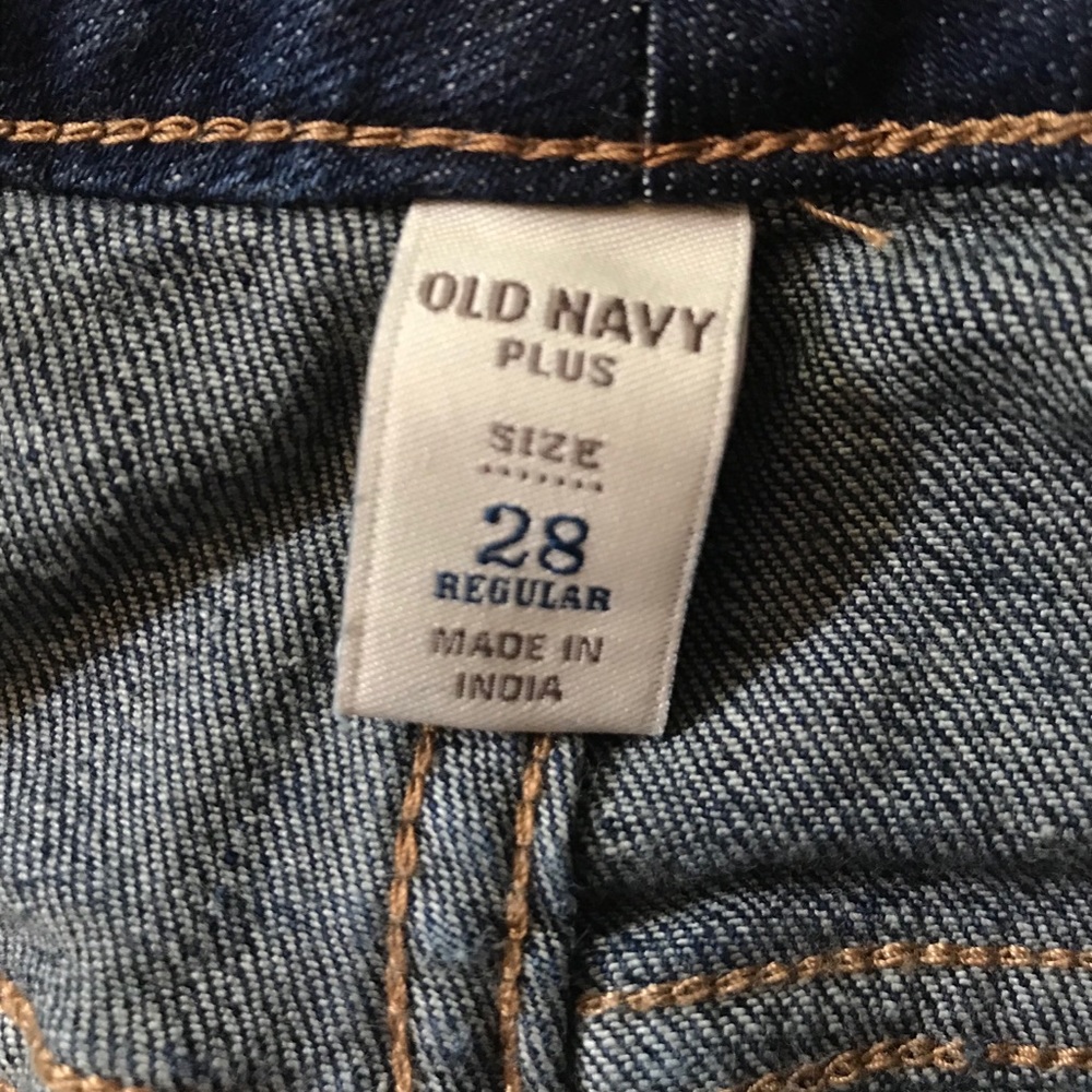 Old Navy Plus Jeans - Regular Wash - Size 28